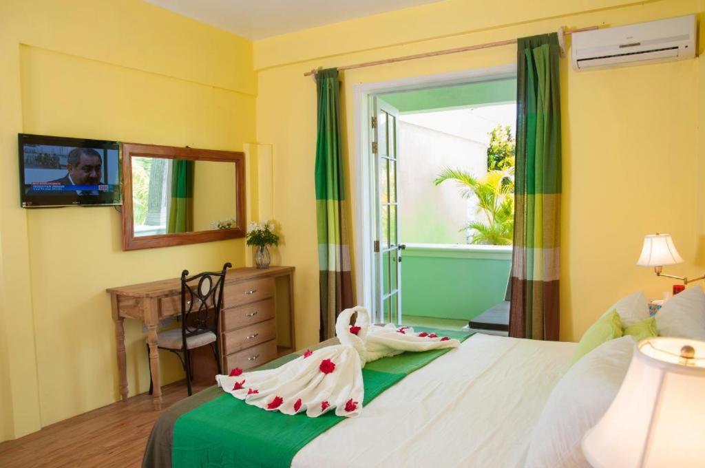 Diamond View Cottages Roseau Luaran gambar