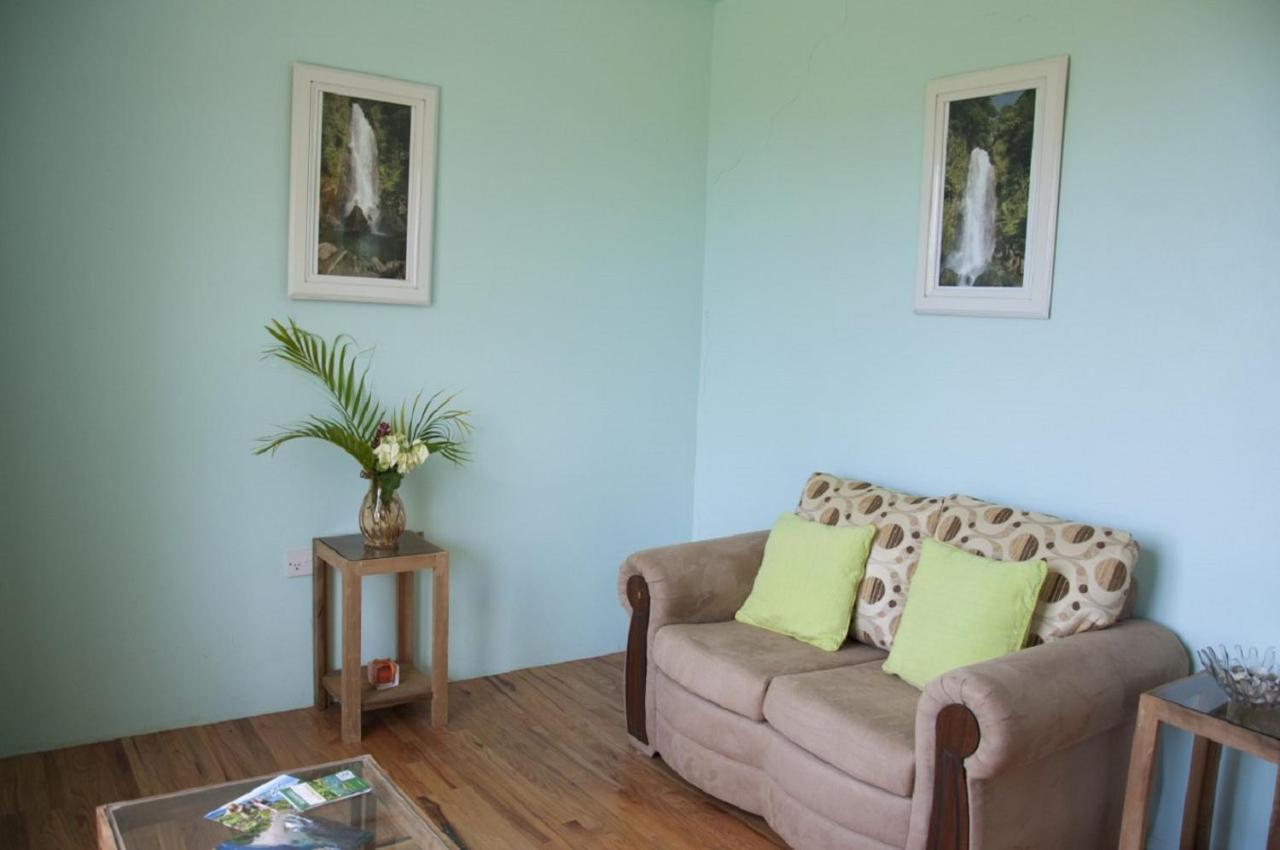 Diamond View Cottages Roseau Luaran gambar